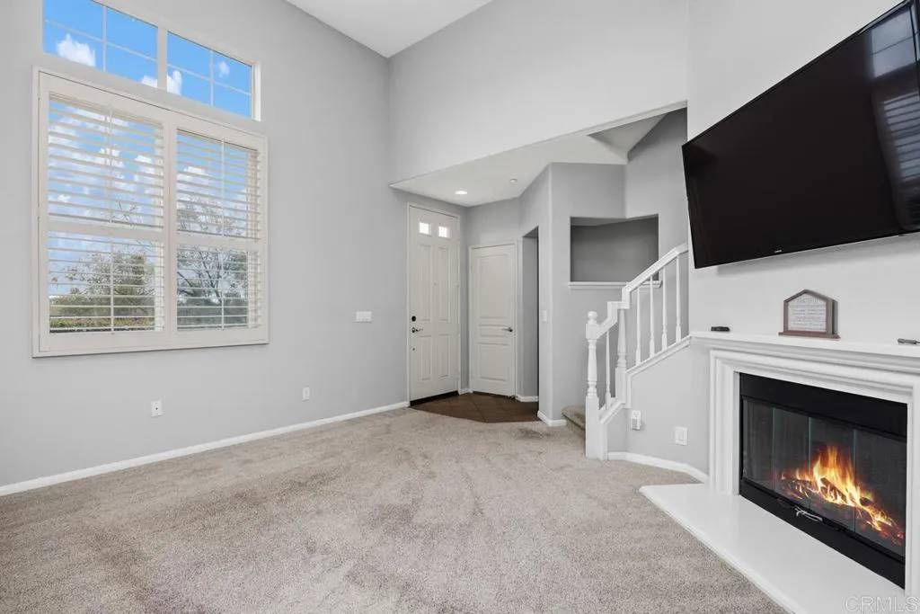 14658 Via Fiesta #3, San Diego, CA 92127