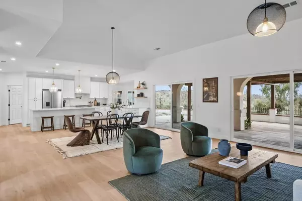 Fallbrook, CA 92028,1675 Colina Vista