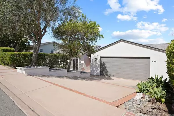 Solana Beach, CA 92075,634 E Circle Drive