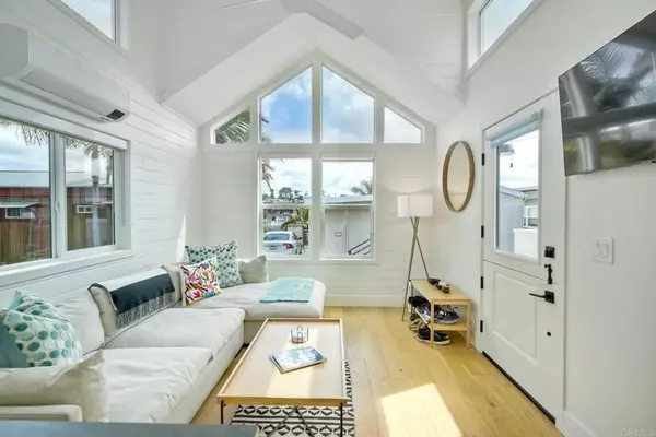 Encinitas, CA 92024,123 Jasper #34