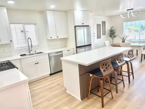 San Marcos, CA 92078,650 S Rancho Santa Fe Rd #124