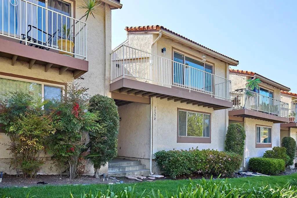 7527 Jerez Court #E, Carlsbad, CA 92009