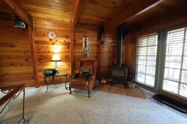 Sugarloaf, CA 92386,206 Cedar Ln