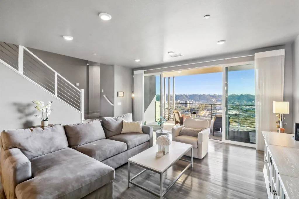 San Diego, CA 92108,2929 Via Alta Place