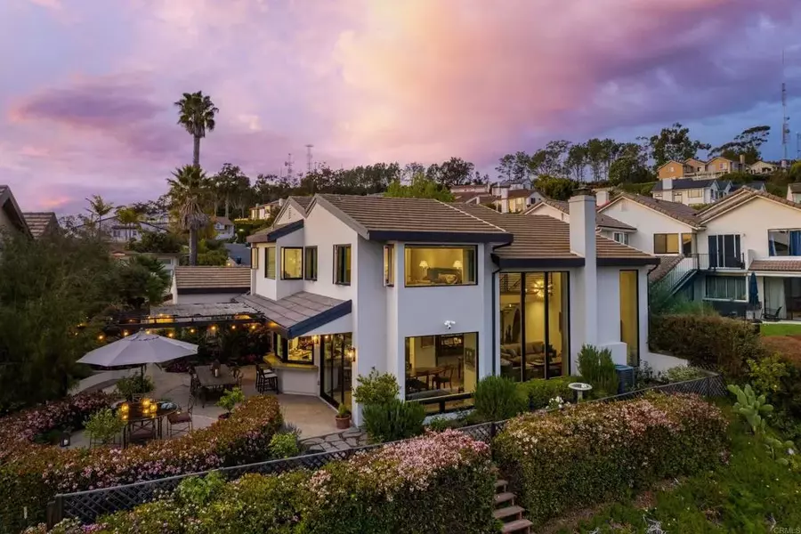 2025 Caminito El Canario, La Jolla, CA 92037