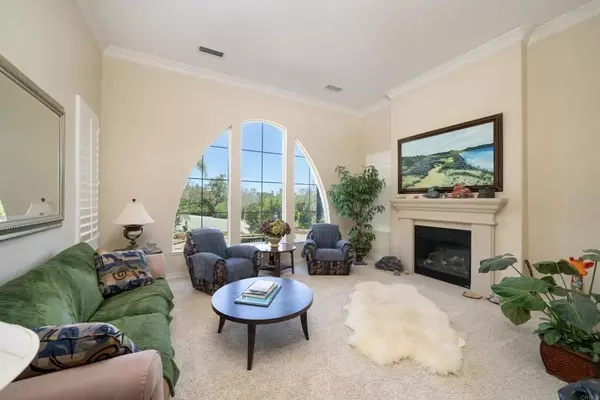 Carlsbad, CA 92009,2927 Rancho Cortes
