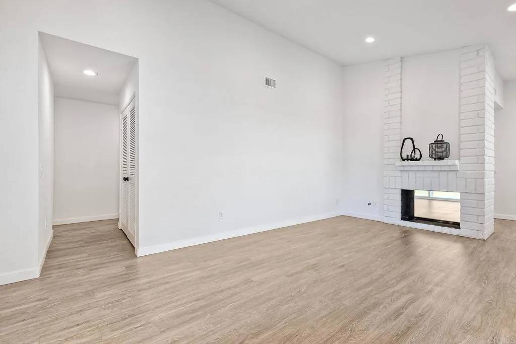 Oceanside, CA 92054,361 Mainsail Road