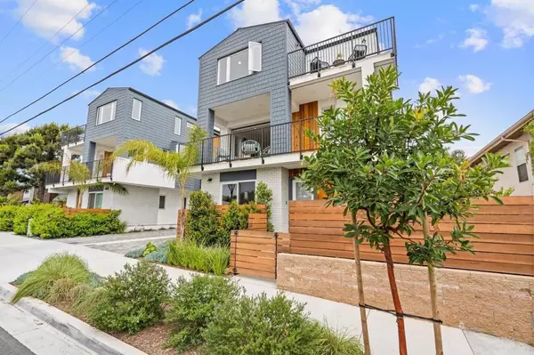 301 Juniper Avenue, Carlsbad, CA 92008