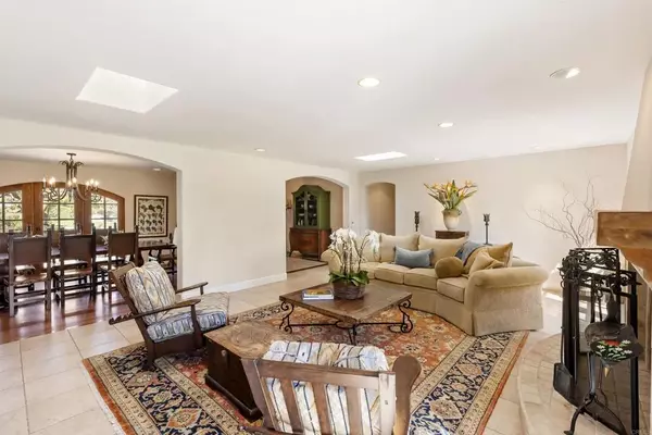 Rancho Santa Fe, CA 92067,4971 El Arco Iris