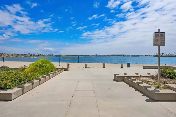 Pacific Beach (san Diego), CA 92109,4007 Everts Street #4H