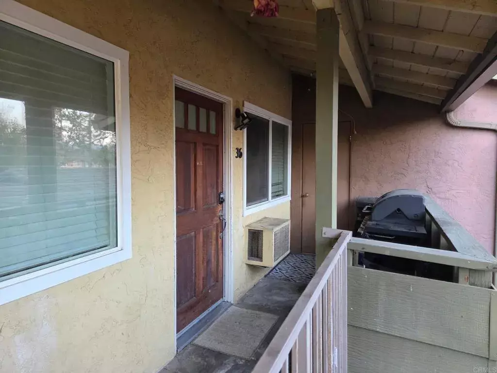 Escondido, CA 92027,2041 E Grand Avenue #36