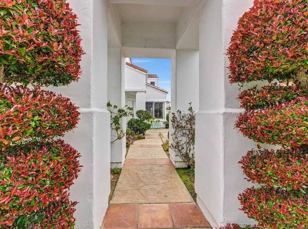 Oceanside, CA 92056,4981 Lamia Way