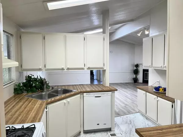 Carlsbad, CA 92010,3329 Don Diablo Drive