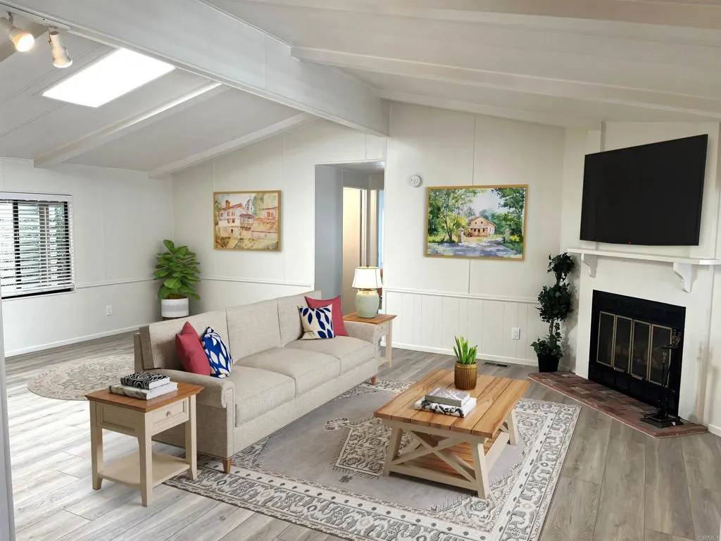 Carlsbad, CA 92010,3329 Don Diablo Drive