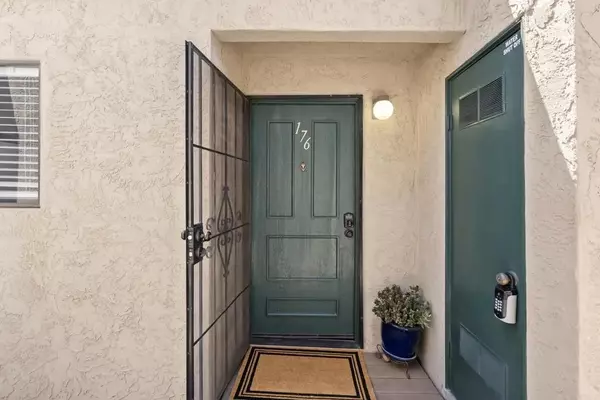 San Diego, CA 92126,9725 Mesa Springs Way #176