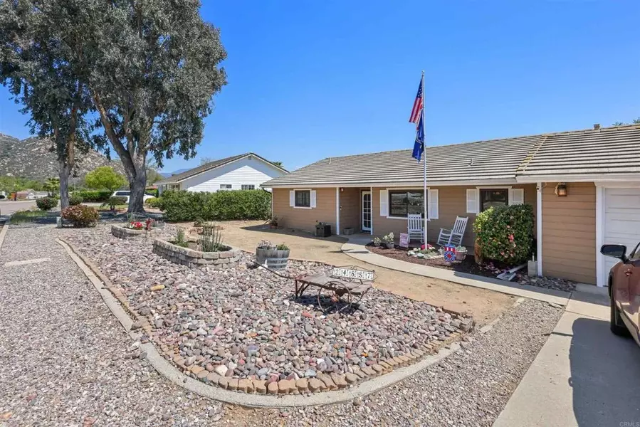 24857 Pappas Rd, Ramona, CA 92065