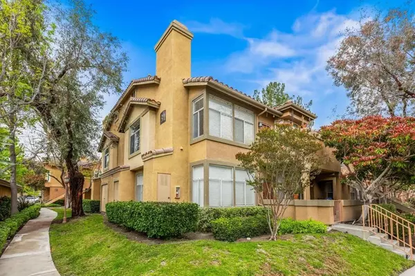 Lake Forest, CA 92610,19431 Rue De Valore #31F