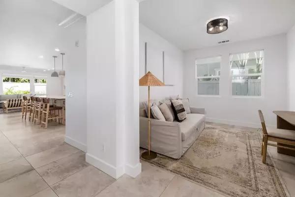 Carlsbad, CA 92008,1204 Lanai Court