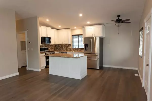 Fallbrook, CA 92028,1638 Calavo #10