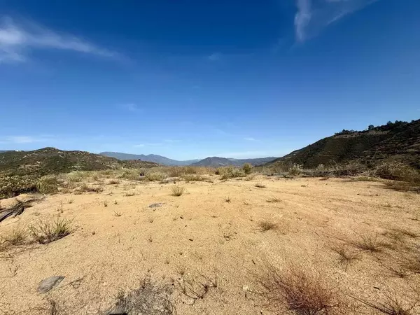 Fallbrook, CA 92028,9932 Gomez Creek