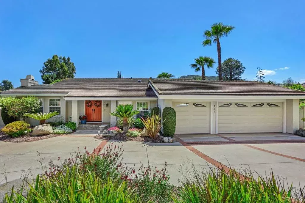 Escondido, CA 92029,461 Avenida Adobe