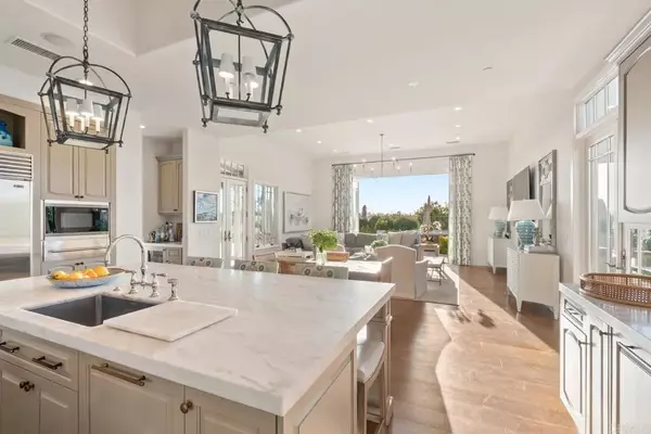 San Diego, CA 92127,7930 White Christmas Ct