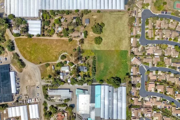 Vista, CA 92084,1932 Victory Drive