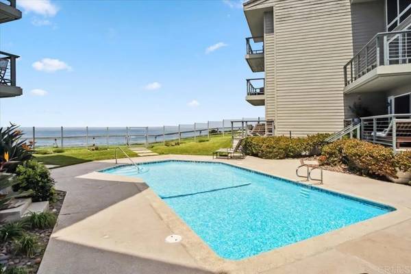 Encinitas, CA 92024,940 Sealane Drive #10