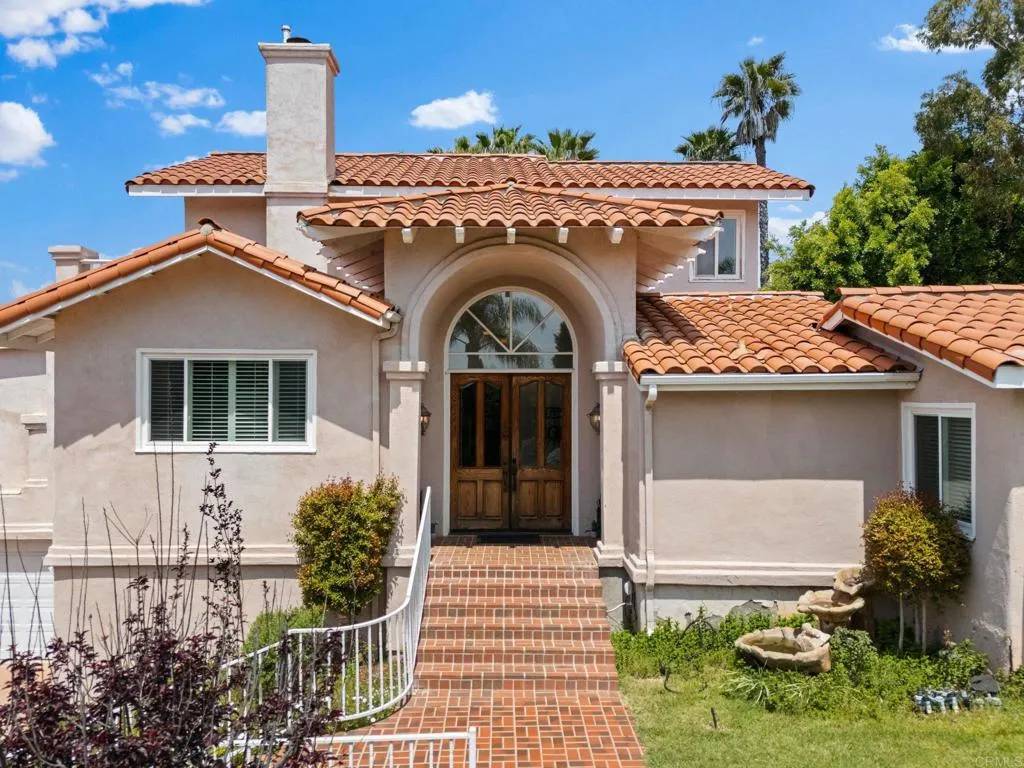 Vista, CA 92084,1994 Warmlands Avenue
