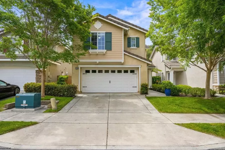 1752 Cottonwood Drive, Vista, CA 92081