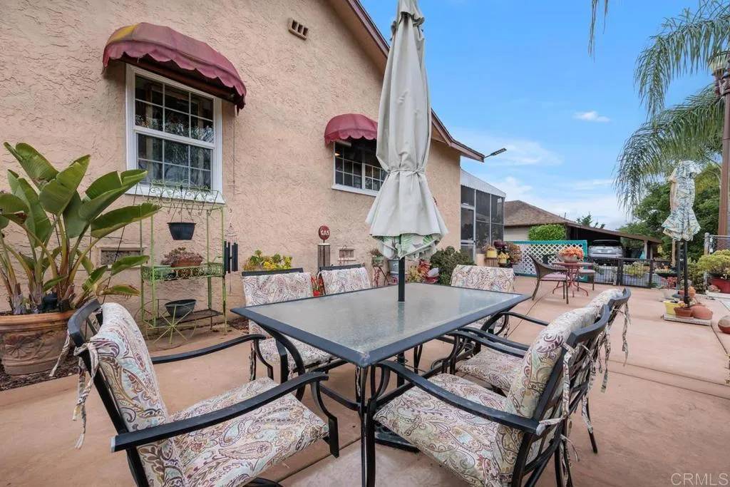 Fallbrook, CA 92028,1704 Winterwarm Dr