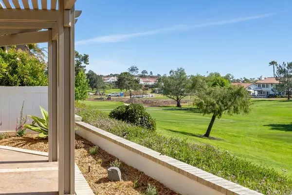 Oceanside, CA 92056,4905 Alicante Way