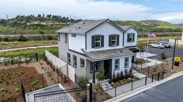 Oceanside, CA 92058,703 Kingbird Loop