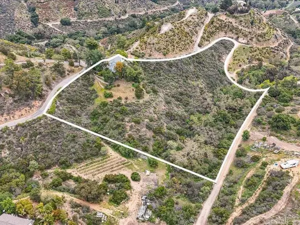 Fallbrook, CA 92028,10071 Gomez Creek Road