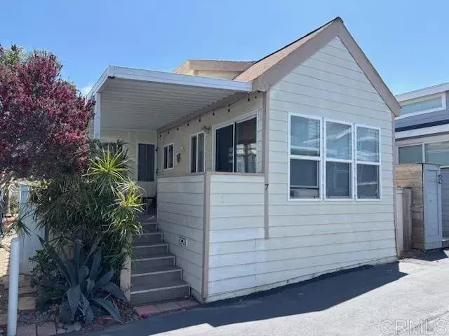 Encinitas, CA 92024,1624 N Coast Hwy 101 #7