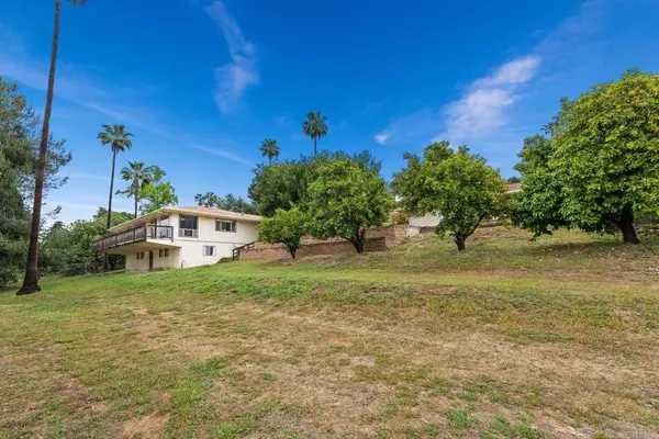 27229 Oakmont, Valley Center, CA 92082