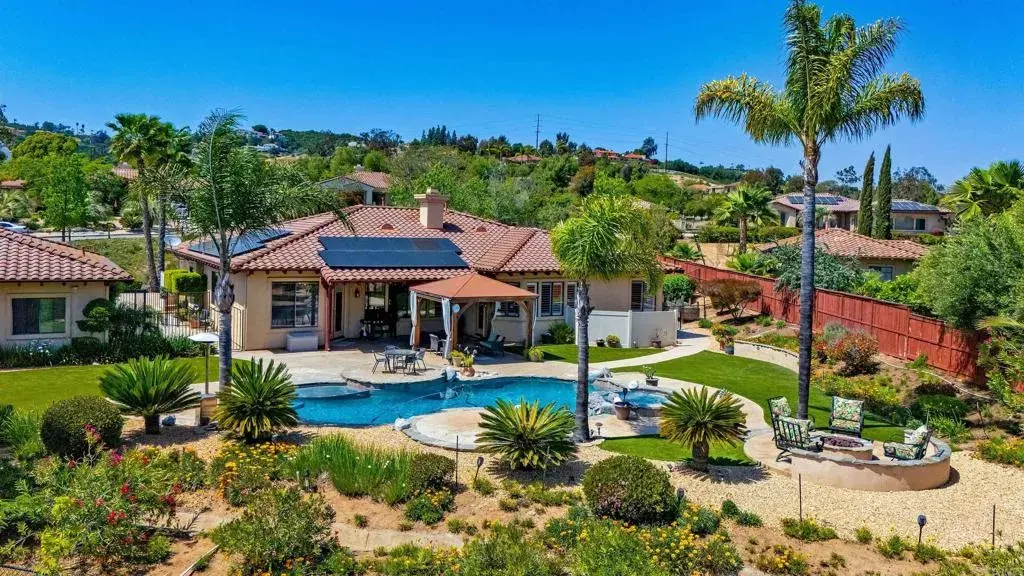 3133 Larkwood Ct, Fallbrook, CA 92028