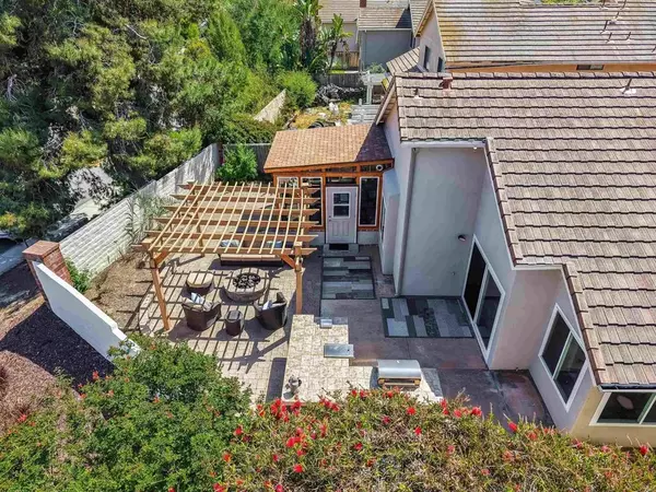 San Diego, CA 92130,12361 Del Mar Oaks