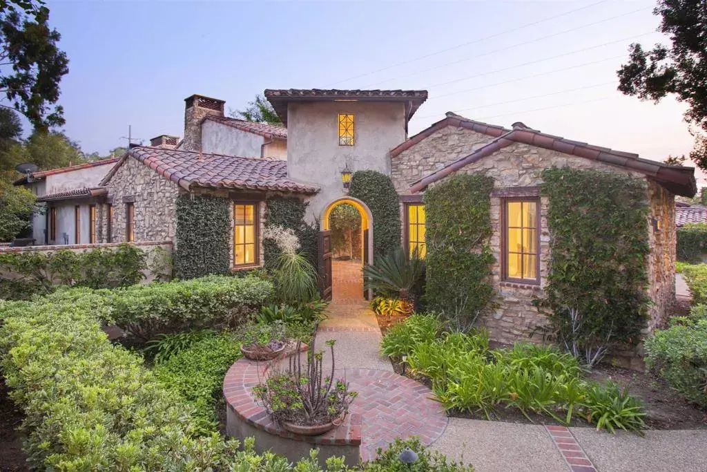 Rancho Santa Fe, CA 92091,7031 Calle Portone