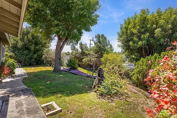 Vista, CA 92083,801 W Vista Way