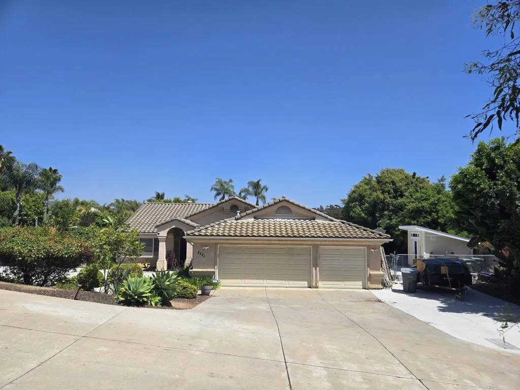 Vista, CA 92081,2521 Lynn Way