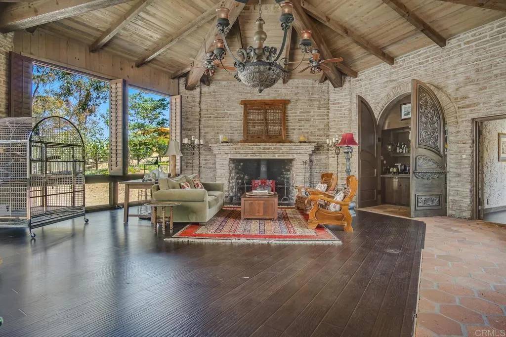 Rancho Santa Fe, CA 92067,15390 Las Planideras