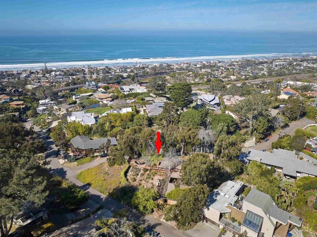 2029 Balboa Avenue, Del Mar, CA 92014