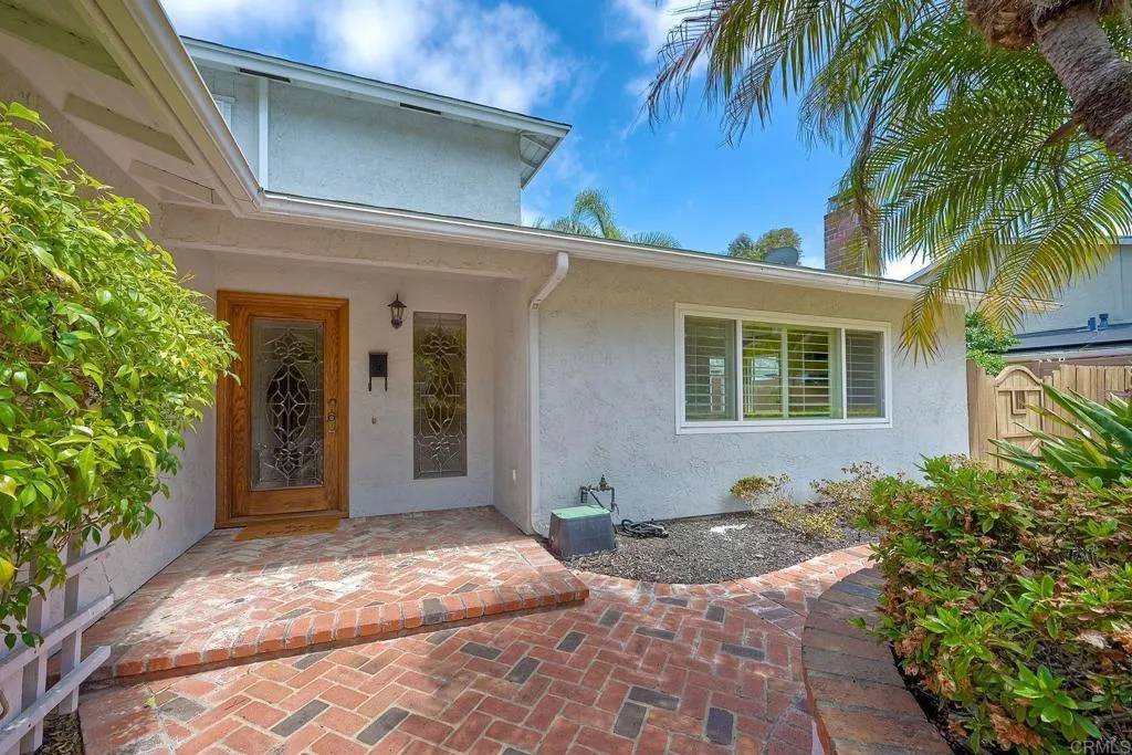 Carlsbad, CA 92010,3746 Longview Drive