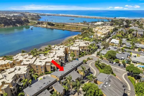 801 Kalpati Circle #B, Carlsbad, CA 92008