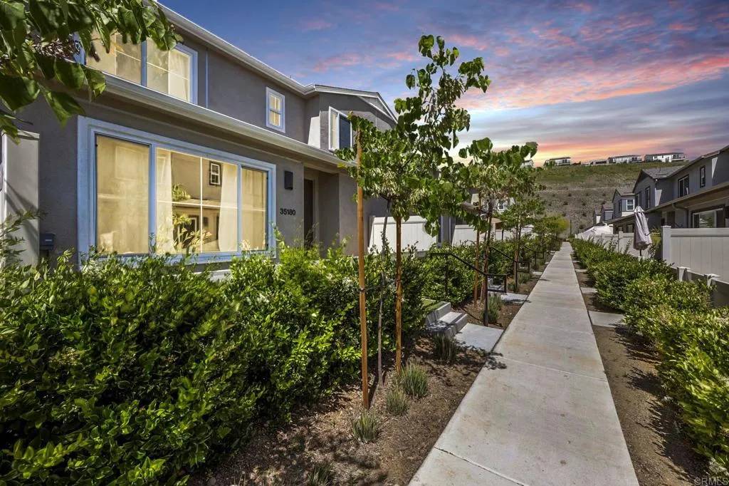 35180 Grove Trail, Fallbrook, CA 92028