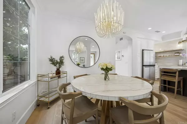 Carlsbad, CA 92011,613 Saltgrass Avenue