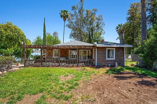 Lake Elsinore, CA 92530,17030 Grand Avenue