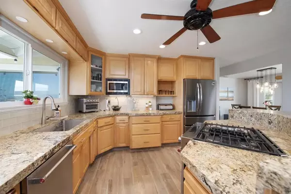 Valley Center, CA 92082,29730 Red Mountain Road