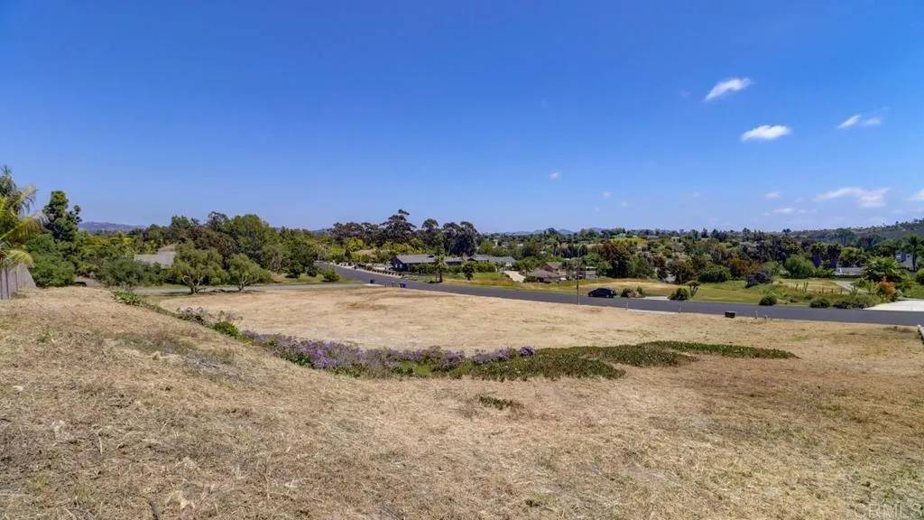 Vista, CA 92081,0 Altamira Court